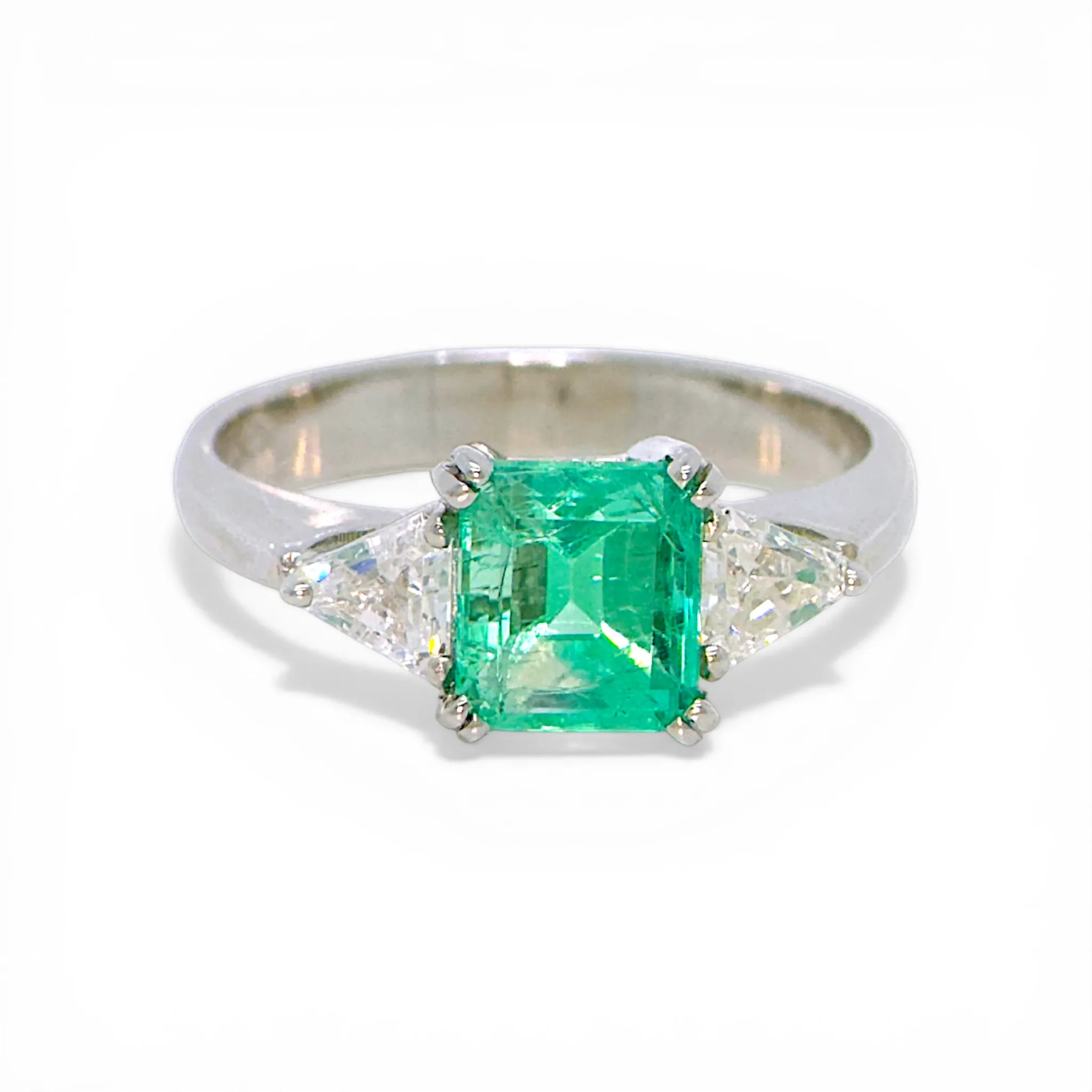 IL GIOIELLO Anello Donna con Smeraldo e Diamanti VERTICE